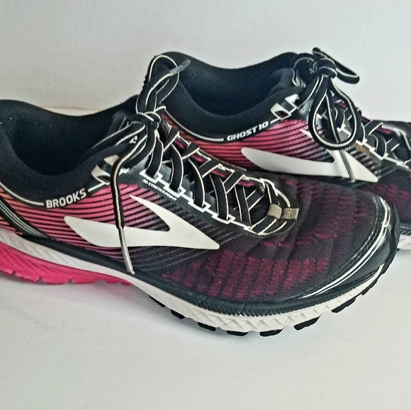 brooks tennis shoes ghost 10